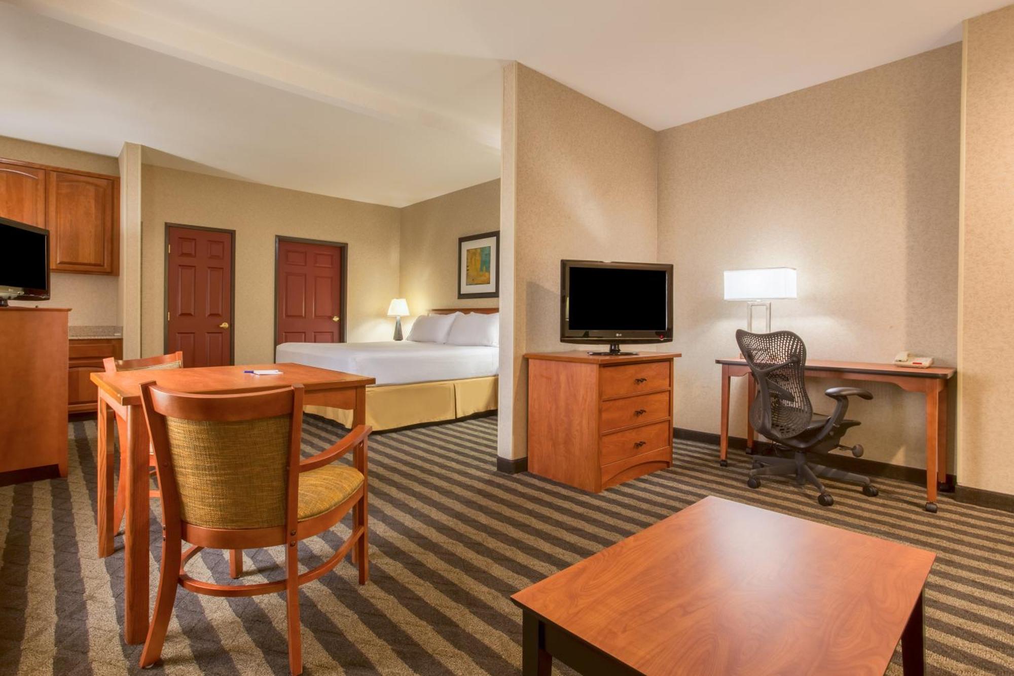 Holiday Inn Express Hotel & Suites Manteca By Ihg Exterior foto