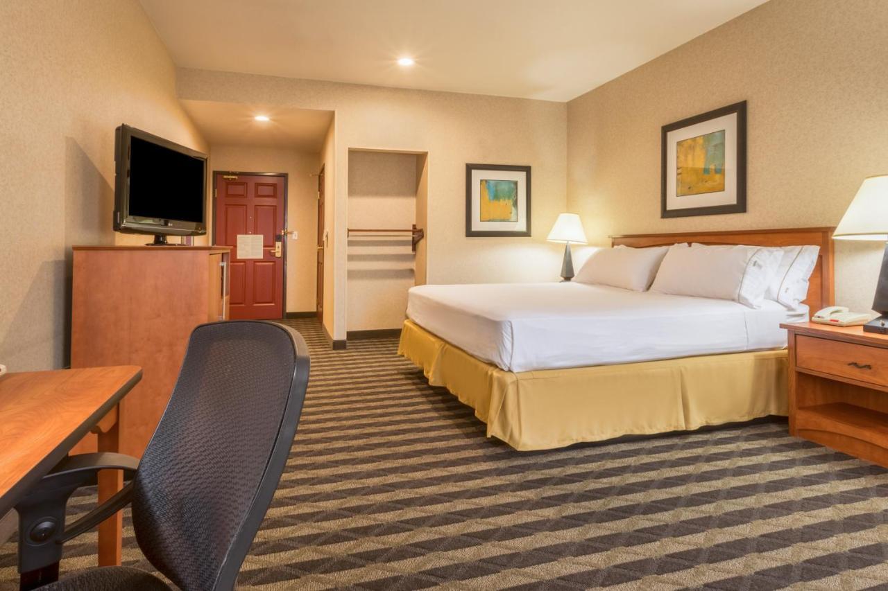 Holiday Inn Express Hotel & Suites Manteca By Ihg Exterior foto